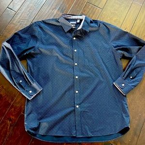 Van Heusen classic fit button up shirt (navy, white, purple) size XL (17-17 1/2)